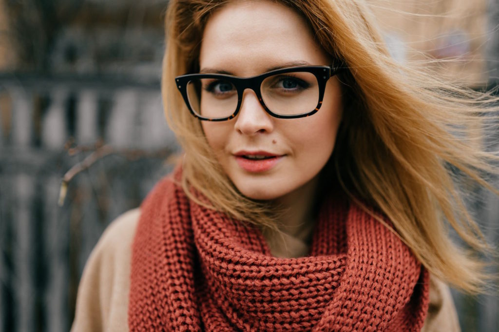 Oprawki na okulary korekcyjne od renomowanych marek zdobywają coraz większą popularność